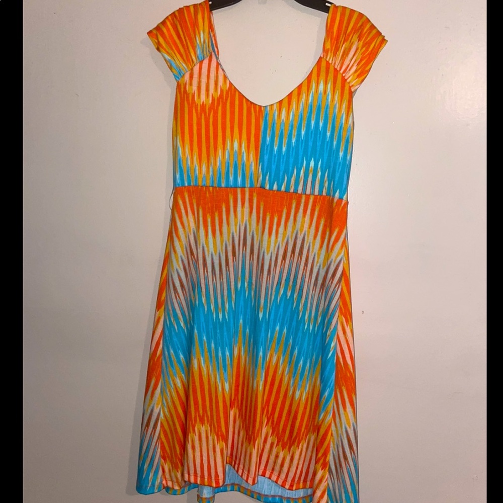 Dress - Picture 2 of 2